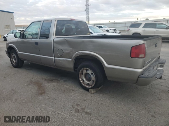 2000 GMC Sonoma SLS z VIN 1GTCS19W9Y8163781, wystawiony jako Copart lot #81001704 z przebiegiem 132 301 mil mil oraz Szkody całkowita. Historia ofert i sprzedaży dostępna na DreamBid. Obrazek 2.