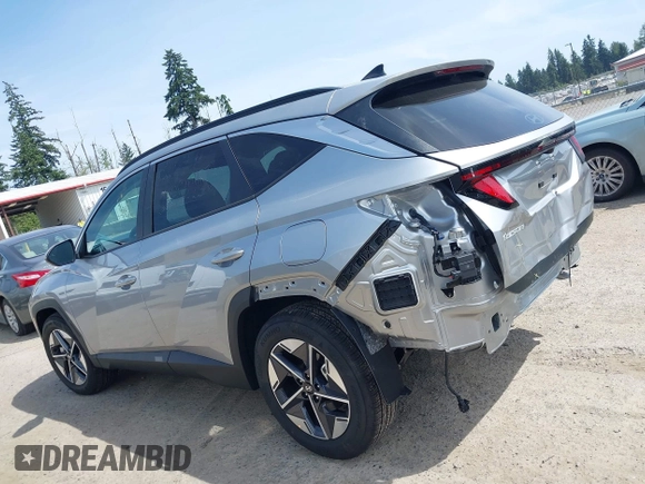 2025 Hyundai Tucson SEL z VIN 5NMJB3DE9SH554856, wystawiony jako IAAI lot #42460268 z przebiegiem 688 mil mil oraz . Historia ofert i sprzedaży dostępna na DreamBid. Obrazek 15.