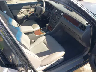 1998 Acura RL Special Edition with VIN JH4KA9686WC009959, listed as a IAAI auction lot 41632413 with 130,788 mi miles. Bid and sale history available at carsss.com. Image 5.