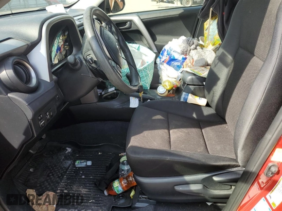 2017 Toyota RAV4 LE z VIN JTMBFREV5HJ144052, wystawiony jako Copart lot #47301545 z przebiegiem 49 765 mil mil oraz Czysty tytuł • Clean title. Historia ofert i sprzedaży dostępna na DreamBid. Obrazek 7.