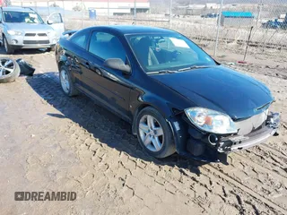 2007 Pontiac G5 with VIN 1G2AL15F677207397, listed as a IAAI auction lot 41705739 with 124,220 mi miles. Bid and sale history available at carsss.com. Image 1.