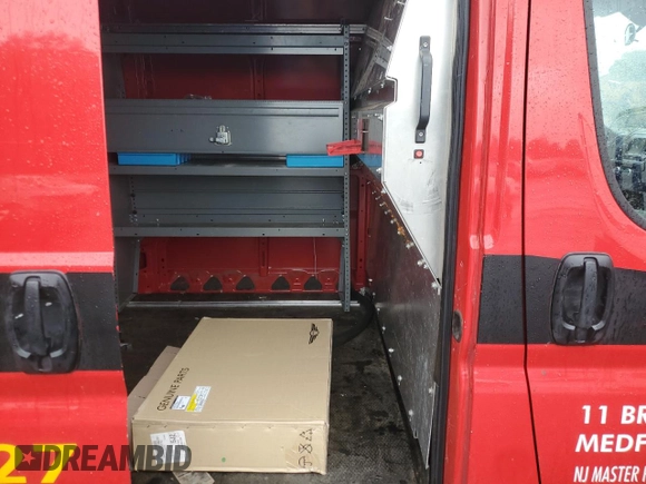 2018 Ram ProMaster Cargo with VIN 3C6URVHG9JE139419, listed as a Copart auction lot 72586384 with 56,539 mi miles and Salvage Title. Bid and sale history available at DreamBid. Image 11.