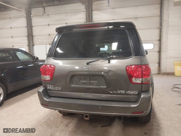 2006 Toyota Sequoia Limited with VIN 5TDBT48A86S271771, listed as a IAAI auction lot 41940143 with 263,155 mi miles. Bid and sale history available at carsss.com. Image 16.