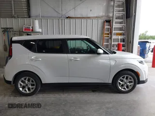 2024 Kia Soul S with VIN KNDJ23AU1R7237456, listed as a IAAI auction lot 42349274 with 18,668 mi miles and . Bid and sale history available at DreamBid. Image 13.