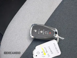 2020 Chevrolet Bolt EV LT z VIN 1G1FY6S02L4126725, wystawiony jako IAAI lot #41247846 z przebiegiem 13 882 mil mil oraz . Historia ofert i sprzedaży dostępna na DreamBid. Obrazek 11.