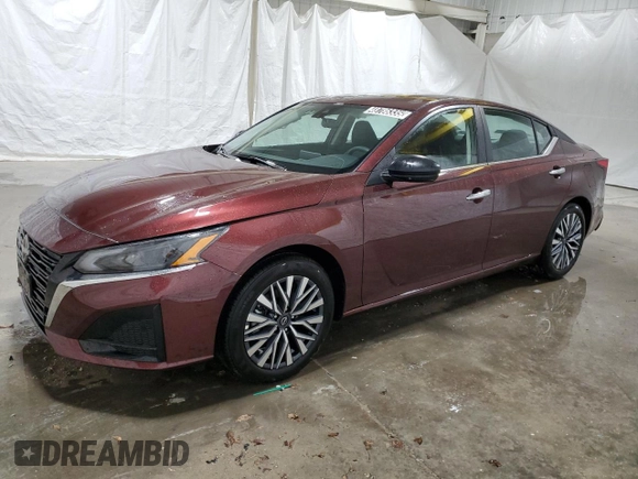 2025 Nissan Altima SV with VIN 1N4BL4DV1SN333851, listed as a Copart auction lot 48786335 with 7,483 mi miles and Salvage Title. Bid and sale history available at carsss.com. Image 1.