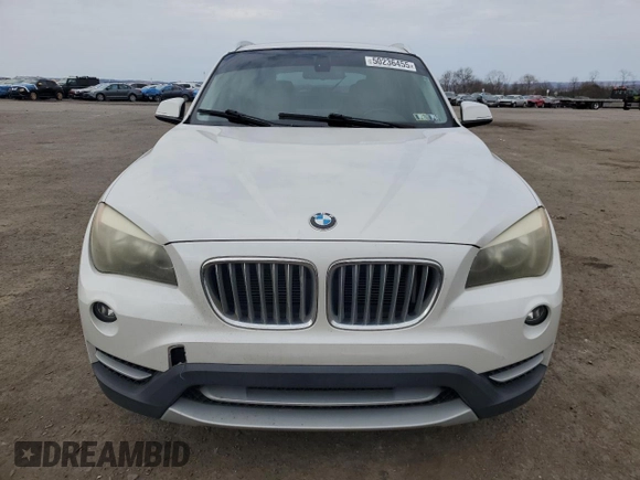 2014 BMW X1 sDrive28i with VIN WBAVM1C51EVW48557, listed as a Copart auction lot 50236455 with 77,166 mi miles and Salvage Title. Bid and sale history available at carsss.com. Image 5.