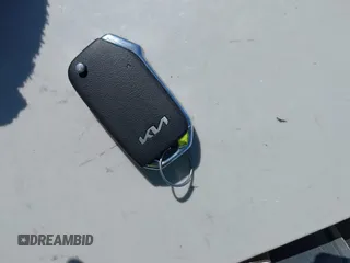 2024 Kia Forte LXS z VIN 3KPF24AD6RE826949, wystawiony jako IAAI lot #42078753 z przebiegiem 13 679 mil mil oraz . Historia ofert i sprzedaży dostępna na DreamBid. Obrazek 11.