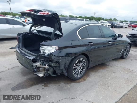 2018 BMW 5 Series 540i z VIN WBAJE5C51JWA98514, wystawiony jako IAAI lot #41963168 z przebiegiem 78 755 mil mil oraz . Historia ofert i sprzedaży dostępna na DreamBid. Obrazek 4.
