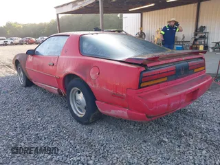 1991 Pontiac Firebird с VIN 1G2FS23T5ML227621, выставлен на аукционе IAAI как лот 42529558 с пробегом 111 405 миль миль и . История ставок и продаж доступна на DreamBid. Изображение 3.