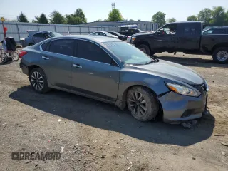 2017 Nissan Altima SV with VIN 1N4AL3APXHC222151, listed as a Copart auction lot 59560855 with 47,232 mi miles and Salvage title. Bid and sale history available at DreamBid. Image 4.