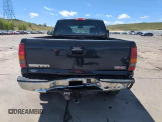 2006 GMC Sierra 2500HD SLT z VIN 1GTHK29D76E173105, wystawiony jako Copart lot #56940725 z przebiegiem 303 246 mil mil oraz Szkoda całkowita • Salvage title. Historia ofert i sprzedaży dostępna na DreamBid. Obrazek 6.