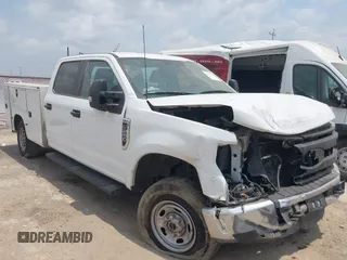 2022 Ford Super Duty F-250 SRW XL with VIN 1FD7W2B63NEF35601, listed as a IAAI auction lot 42159378 with 133,799 mi miles. Bid and sale history available at carsss.com. Image 1.