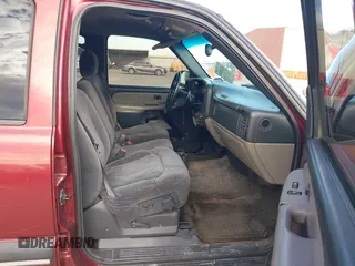 2002 Chevrolet Tahoe LS with VIN 1GNEC13V02R224336, listed as a IAAI auction lot 41258584 with 295,062 mi miles. Bid and sale history available at carsss.com. Image 5.