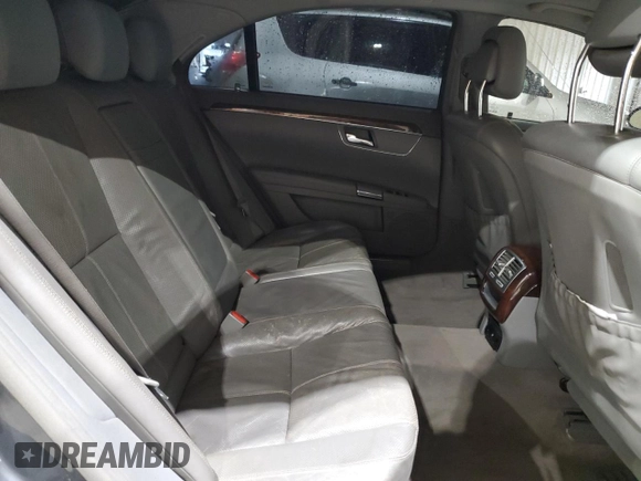 2009 Mercedes-Benz S 550 with VIN WDDNG71X79A263542, listed as a Copart auction lot 55873755 with 155,646 mi miles and Clean Title. Bid and sale history available at DreamBid. Image 10.