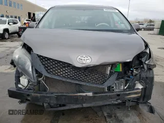 2014 Toyota Sienna SE with VIN 5TDXK3DC1ES445110, listed as a Copart auction lot 49928895 with 127,087 mi miles and Salvage Title. Bid and sale history available at DreamBid. Image 5.