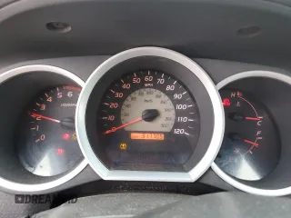 2008 Toyota Tacoma z VIN 5TENX22N08Z551644, wystawiony jako Copart lot #61460485 z przebiegiem 317 705 mil mil oraz Szkoda całkowita • Salvage title. Historia ofert i sprzedaży dostępna na DreamBid. Obrazek 9.
