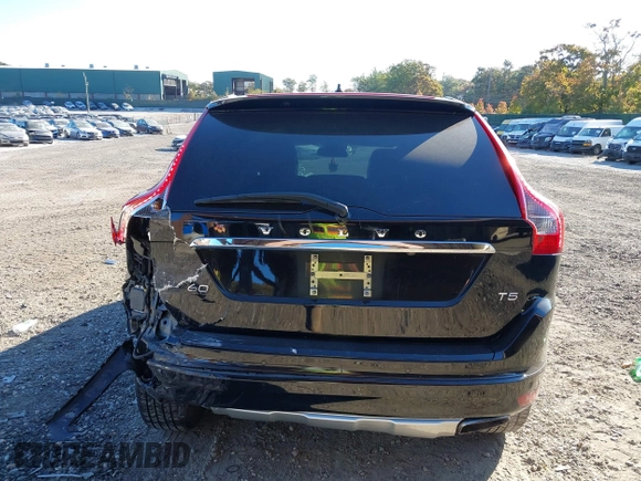 2015 Volvo XC60 T5 Drive-E Platinum с VIN YV440MDD3F2616436, выставлен на аукционе IAAI как лот 40616813 с пробегом 131 847 миль миль и . История ставок и продаж доступна на DreamBid. Изображение 16.