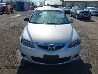 2006 Mazda 6 i with VIN 1YVFP80C165M62457, listed as a IAAI auction lot 41849081 with 172,372 mi miles. Bid and sale history available at carsss.com. Image 12.