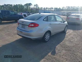 2013 Ford Fiesta S с VIN 3FADP4AJ8DM107477, выставлен на аукционе IAAI как лот 42474054 с пробегом 109 114 миль миль и . История ставок и продаж доступна на DreamBid. Изображение 4.