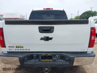 2007 Chevrolet Silverado 1500 LT w/1LT with VIN 3GCEK13387G506628, listed as a IAAI auction lot 42087661 with 270,119 mi miles. Bid and sale history available at carsss.com. Image 15.