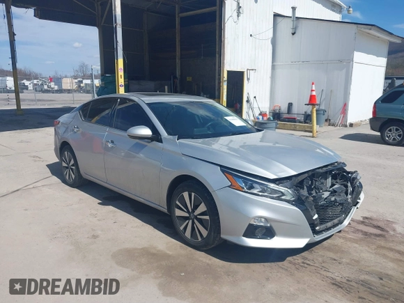 2020 Nissan Altima SV z VIN 1N4BL4DW1LC195914, wystawiony jako IAAI lot #41888061 z przebiegiem 81 376 mil mil oraz . Historia ofert i sprzedaży dostępna na DreamBid. Obrazek 1.