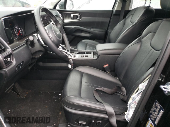 2023 Kia Sorento EX z VIN KNDRHDLG1P5158036, wystawiony jako Copart lot #51611695 z przebiegiem 34 057 mil mil oraz Czysty tytuł • Clean title. Historia ofert i sprzedaży dostępna na DreamBid. Obrazek 7.