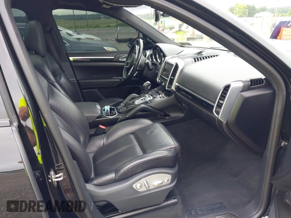 2016 Porsche Cayenne with VIN WP1AA2A28GLA10621, listed as a IAAI auction lot 42375924 with 70,815 mi miles and . Bid and sale history available at DreamBid. Image 5.