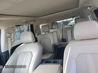 2022 Ford Expedition Limited with VIN 1FMJU1KT6NEA65222, listed as a Copart auction lot 45297205 with 38,423 mi miles and Clean Title. Bid and sale history available at carsss.com. Image 10.