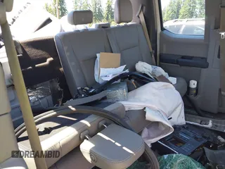 2019 Ford F-150 XL z VIN 1FTEX1CP9KKD06220, wystawiony jako IAAI lot #42606017 z przebiegiem Nie podano mil oraz . Historia ofert i sprzedaży dostępna na DreamBid. Obrazek 8.