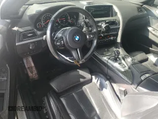 2014 BMW M6 z VIN WBSLX9C51ED160529, wystawiony jako Copart lot #76238844 z przebiegiem 57 557 mil mil oraz Szkoda całkowita • Salvage title. Historia ofert i sprzedaży dostępna na DreamBid. Obrazek 8.