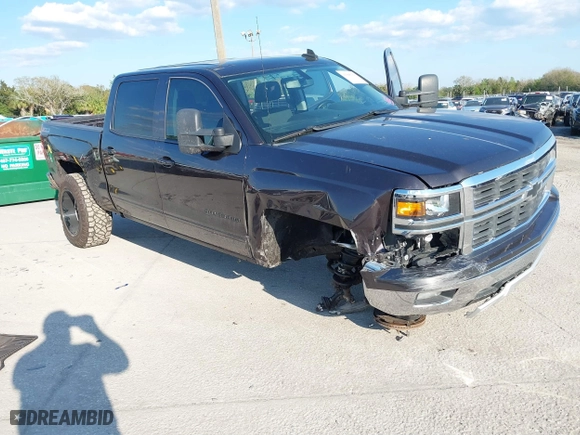 2015 Chevrolet Silverado 1500 LT with VIN 3GCUKREC0FG504717, listed as a IAAI auction lot 41668156 with 79,641 mi miles. Bid and sale history available at carsss.com. Image 1.