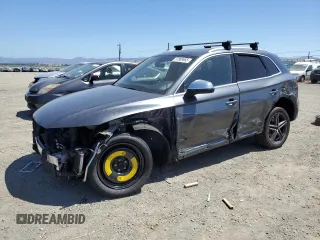 2018 Audi SQ5 Premium Plus z VIN WA1A4AFY6J2111003, wystawiony jako Copart lot #57989665 z przebiegiem 132 383 mil mil oraz Szkoda całkowita • Salvage title. Historia ofert i sprzedaży dostępna na DreamBid. Obrazek 1.