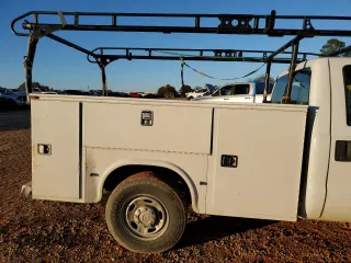 2011 Ford F-250 XL with VIN 1FDBF2A69BEB34058, listed as a Copart auction lot 81473134 with 231,056 mi miles and Salvage title. Bid and sale history available at DreamBid. Image 10.