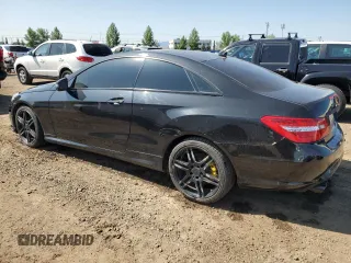 2010 Mercedes-Benz E 550 с VIN WDDKJ7CB9AF034793, выставлен на аукционе Copart как лот 61867125 с пробегом 127 412 миль миль и Списание • Salvage title. История ставок и продаж доступна на DreamBid. Изображение 2.