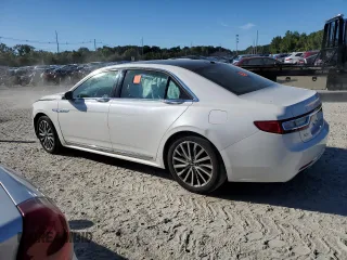 2017 Lincoln Continental Select with VIN 1LN6L9TPXH5623344, listed as a Copart auction lot 70381884 with 83,624 mi miles and Salvage title. Bid and sale history available at DreamBid. Image 2.