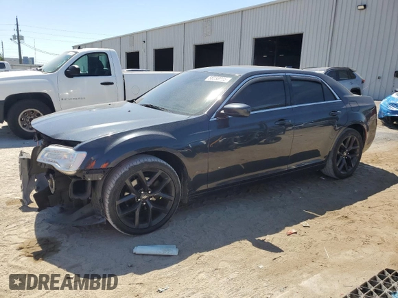 2016 Chrysler 300 Anniversary Edition z VIN 2C3CCAAG5GH269885, wystawiony jako Copart lot #58233085 z przebiegiem 108 570 mil mil oraz Szkoda całkowita • Salvage title. Historia ofert i sprzedaży dostępna na DreamBid. Obrazek 1.