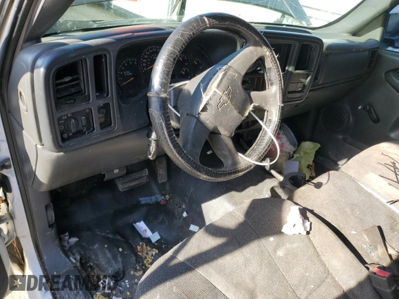 2004 Chevrolet Silverado 1500 Work Truck with VIN 1GCEC14V74Z320250, listed as a Copart auction lot 88318985 with 280,638 mi miles and Salvage Title. Bid and sale history available at carsss.com. Image 8.