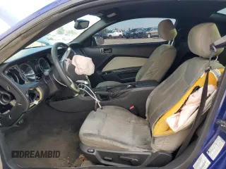 2013 Ford Mustang V6 with VIN 1ZVBP8AM1D5220242, listed as a Copart auction lot 82259684 with 178,607 mi miles and Salvage title. Bid and sale history available at DreamBid. Image 7.