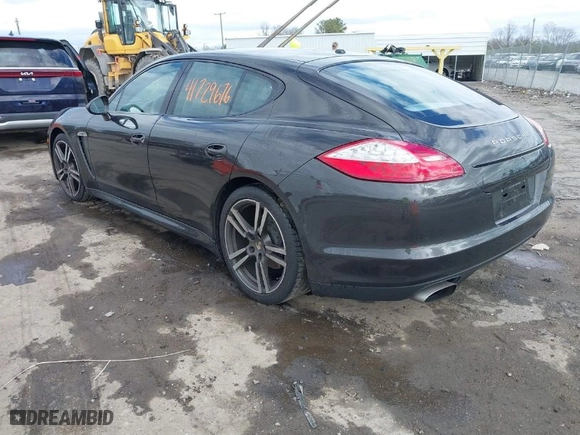 2012 Porsche Panamera with VIN WP0AA2A75CL073327, listed as a IAAI auction lot 41729676 with 83,457 mi miles. Bid and sale history available at carsss.com. Image 3.