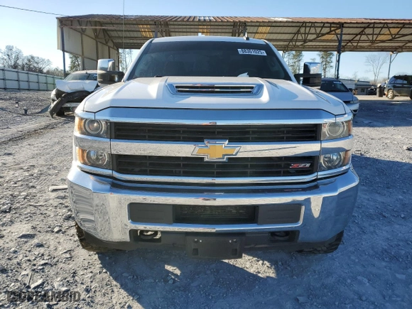 2017 Chevrolet Silverado 2500HD LT with VIN 1GC1KVEY8HF177849, listed as a Copart auction lot 88301025 with 156,563 mi miles and Salvage Title. Bid and sale history available at carsss.com. Image 5.