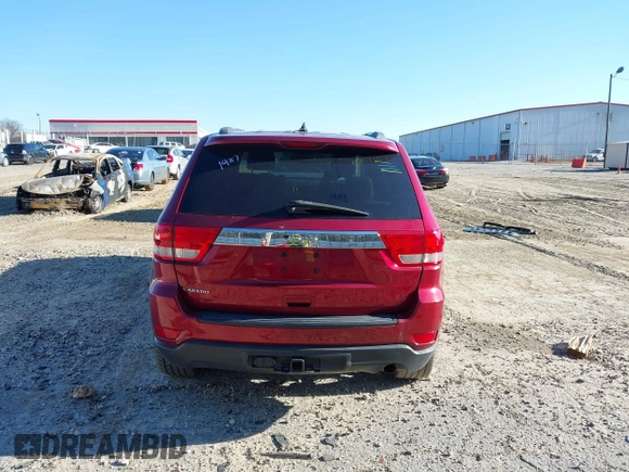 2013 Jeep Grand Cherokee Laredo with VIN 1C4RJEAG3DC631987, listed as a IAAI auction lot 41240182 with 186,193 mi miles. Bid and sale history available at carsss.com. Image 17.