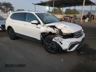 2024 Volkswagen Tiguan SE с VIN 3VVMB7AX2RM052032, выставлен на аукционе Copart как лот 85764774 с пробегом 11 763 миль миль и Списание • Salvage title. История ставок и продаж доступна на DreamBid. Изображение 4.
