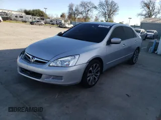 2003 Honda Accord LX with VIN JHMCM56393C035668, listed as a Copart auction lot 87676085 with 217,077 mi miles and Salvage title. Bid and sale history available at DreamBid. Image 1.