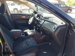 2014 Nissan Rogue SL with VIN 5N1AT2MT7EC841729, listed as a IAAI auction lot 40749704 with 107,716 mi miles. Bid and sale history available at carsss.com. Image 5.