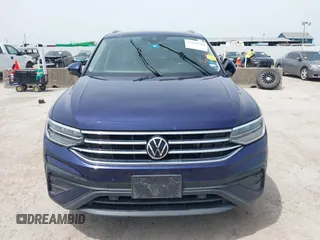 2022 Volkswagen Tiguan SE с VIN 3VV2B7AX2NM051870, выставлен на аукционе IAAI как лот 42250350 с пробегом 72 257 миль миль и . История ставок и продаж доступна на DreamBid. Изображение 12.
