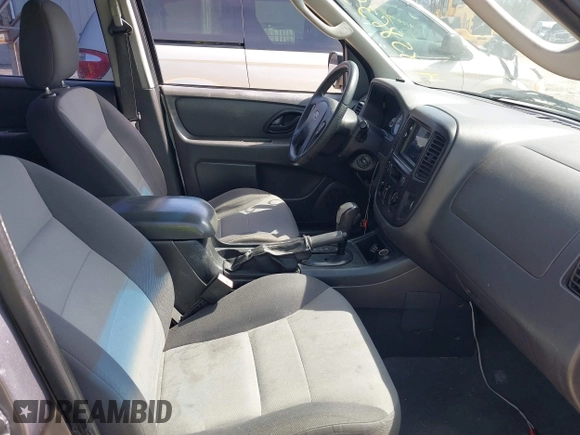 2007 Ford Escape XLS с VIN 1FMYU02Z77KA62394, выставлен на аукционе IAAI как лот 41858635 с пробегом 165 948 миль миль и . История ставок и продаж доступна на DreamBid. Изображение 5.