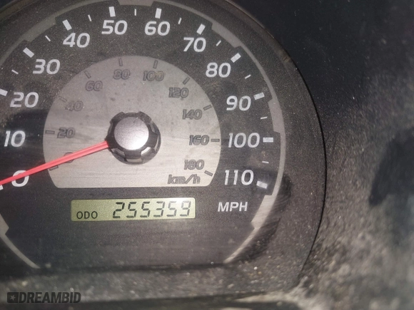 2005 Toyota 4Runner SR5 with VIN JTEBU14R658050952, listed as a IAAI auction lot 41188739 with 255,359 mi miles. Bid and sale history available at carsss.com. Image 16.