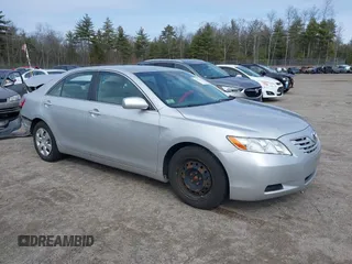 2008 Toyota Camry LE z VIN 4T1BK46K38U071616, wystawiony jako IAAI lot #41927946 z przebiegiem 88 162 mil mil oraz . Historia ofert i sprzedaży dostępna na DreamBid. Obrazek 1.