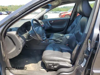 2006 Volvo V70 with VIN YV1SW612462557057, listed as a Copart auction lot 64037084 with 133,748 mi miles and Salvage Title. Bid and sale history available at carsss.com. Image 7.